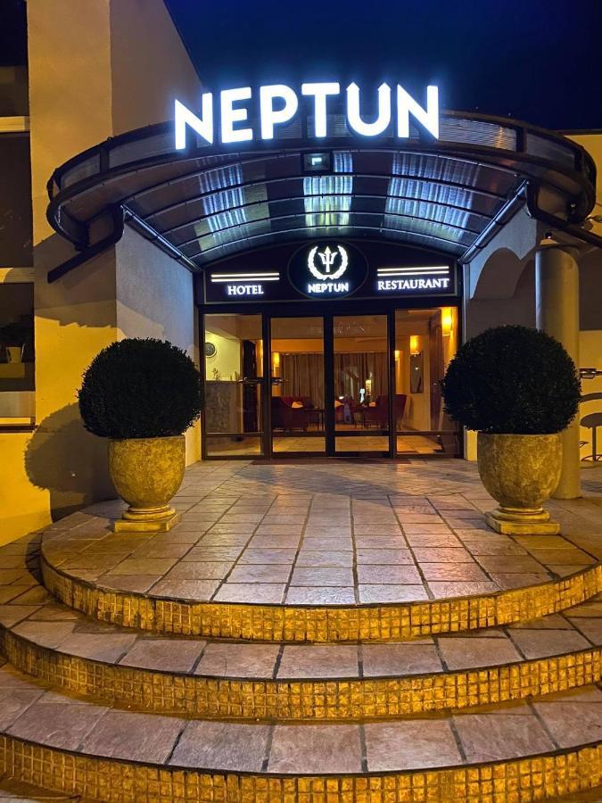 ホテル Neptun Ψ Jastrzębia Góra エクステリア 写真